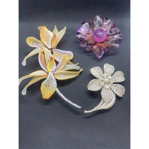Vintage floral brooch pins Lot of 3 Pinback Lightweight Unique Mid Century